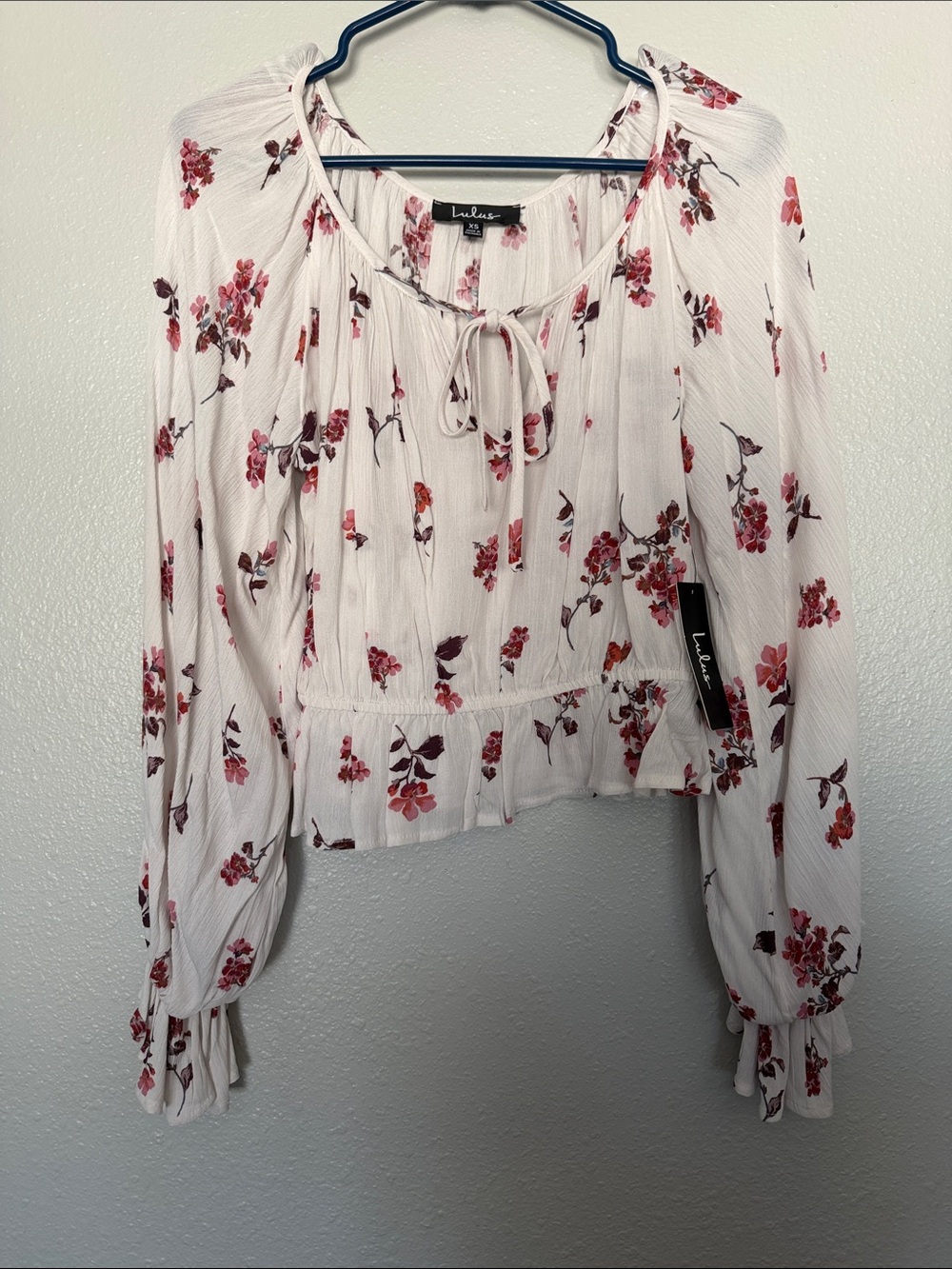 Lulu's White Floral Long-Sleeve Blouse